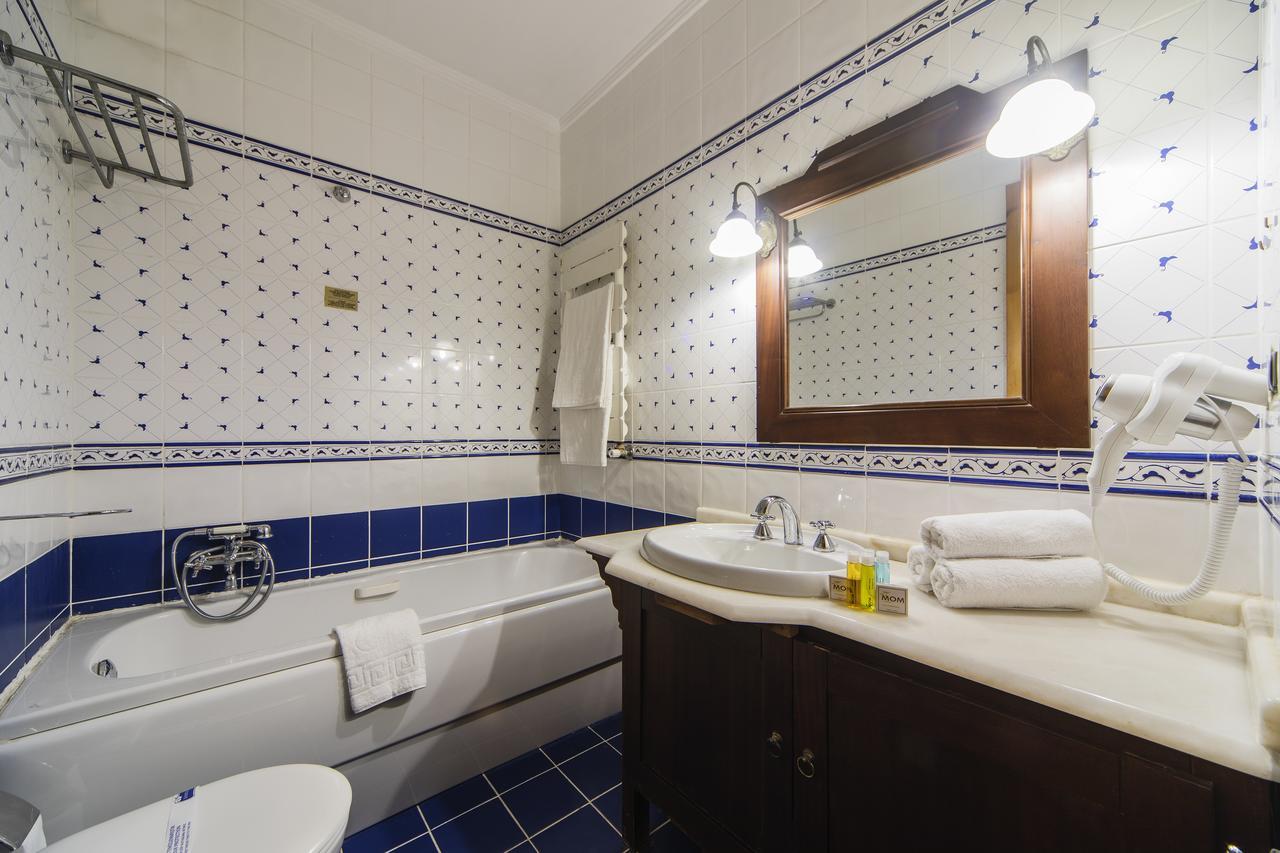Mom Hotel Πριγκηπονήσια Εξωτερικό φωτογραφία