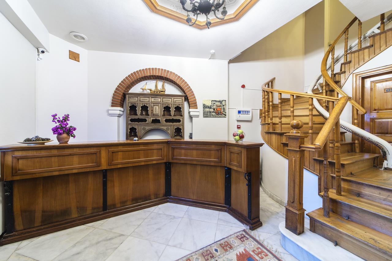 Mom Hotel Πριγκηπονήσια Εξωτερικό φωτογραφία